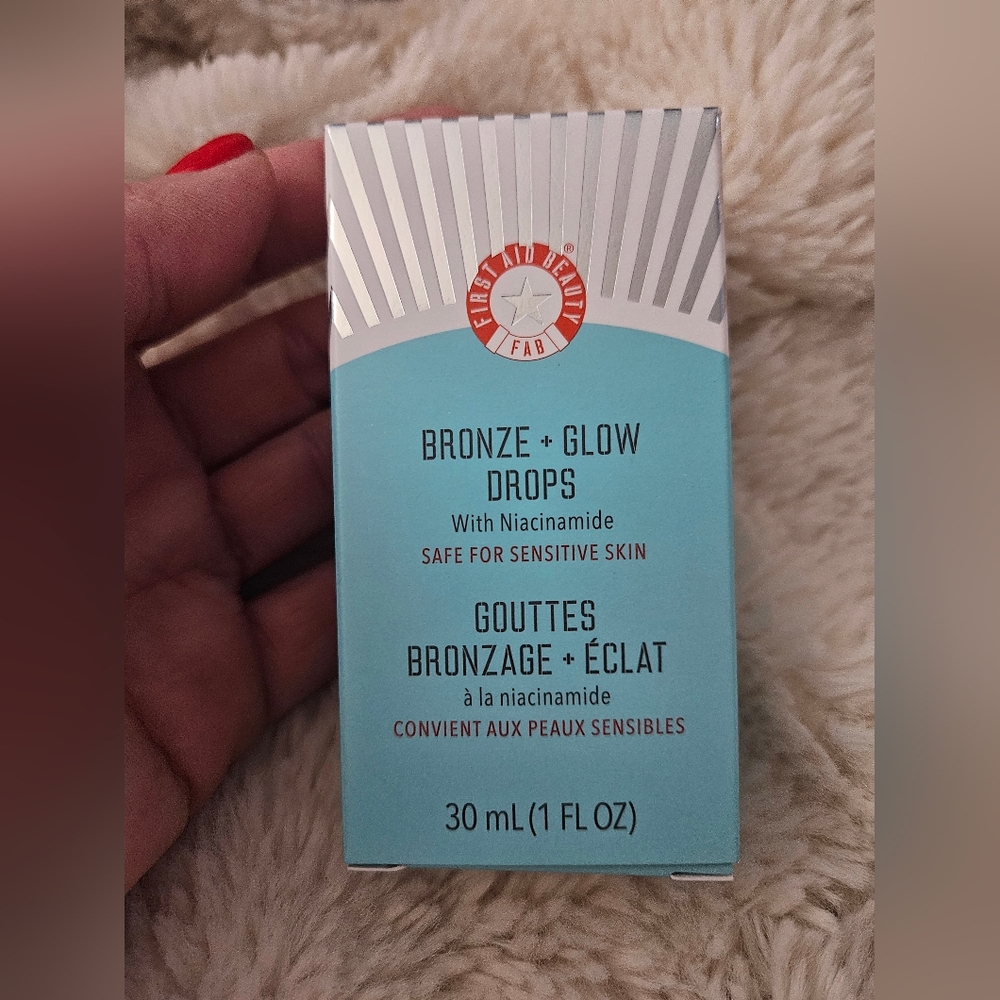 First Aid Beauty Bronze + Glow Drops
